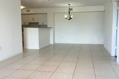 4840 N State Rd 7 #6204 1
