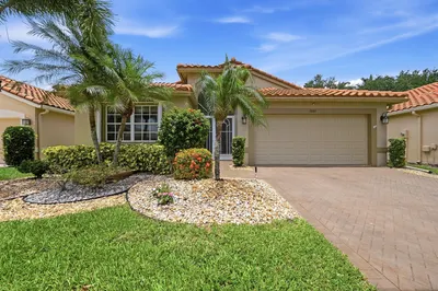5081 Glenville Drive 1