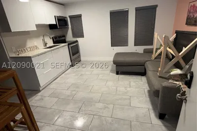 2020 Washington St #4 1