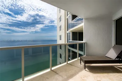 19111 Collins Ave #3406 1