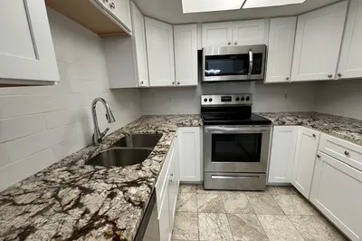 10290 N Military Trail #3b 1
