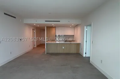 2411 Laguna Cir #2508 1
