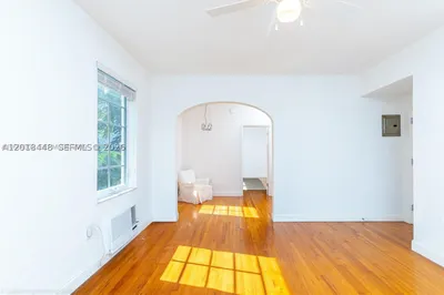 732 Euclid Ave #6 1