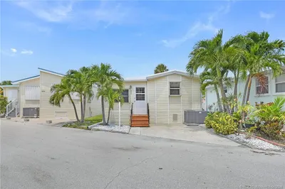 10701 S Ocean Drive #852 1
