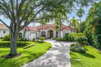 2425 Snook Trail 1