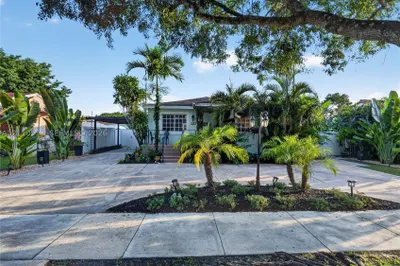 6520 SW 16th Ter 1