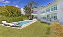 255 Harbor Dr Photo