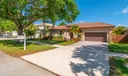 16547 Mariposa Cir S Photo
