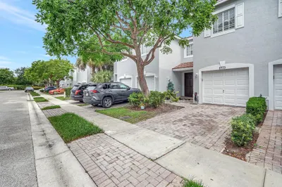 8713 Cypress Walk Ct 1