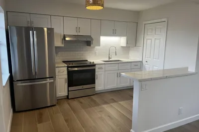 609 NE 6th Court #B 1