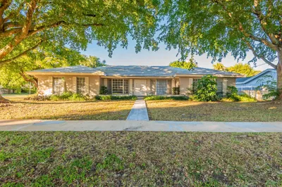 7381 Plantation Rd 1