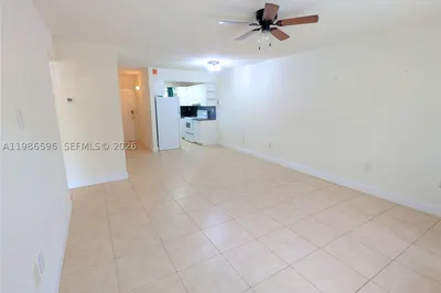 4050 NW 135th St #8-9 1