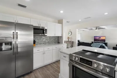 2501 NE 12th Street 1