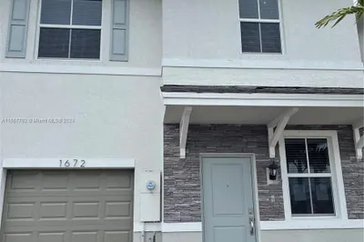1672 SE 8th Ave 0 1