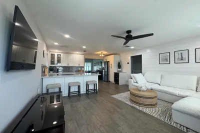 108 SW 9th Street 1