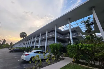 777 SE 2nd Avenue #207 1