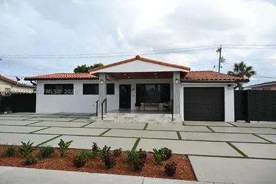 850 W 51st Pl 1