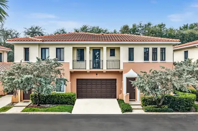 2414 Venetian Way 1