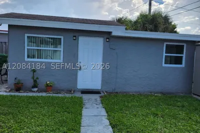 137 Abaco Dr #1 1