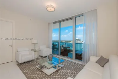 200 Biscayne Boulevard Way #5109 1