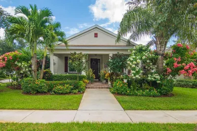LUSH LANDSCAPING AROUND HOME