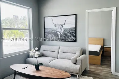 1320 Drexel Ave #305 1