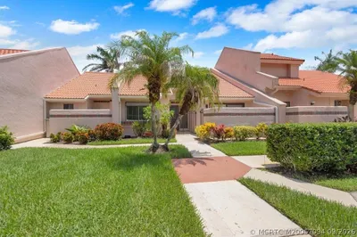 3303 SE Sandpiper Circle 1