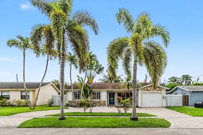 4560 NW 113th Terrace 1