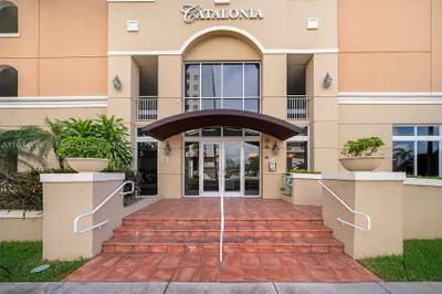 2425 SW 27th Ave #804 1