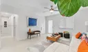 301 Hampton Ln Photo