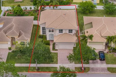 5852 Sunberry Circle 1