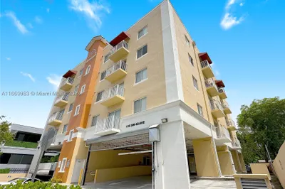 115 SW 42nd ave #308 1