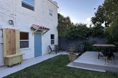 4707 Garden Avenue 1