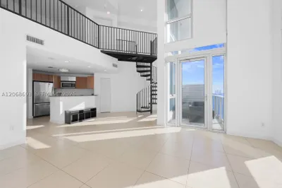 300 S Biscayne Blvd #L-1214 1