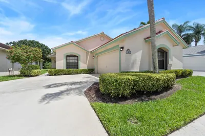 10430 Lexington Circle S 1
