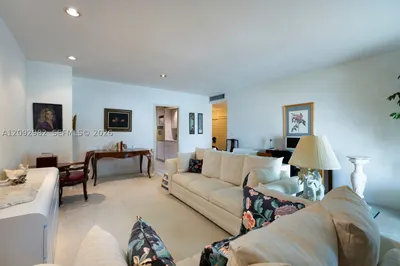 1408 Brickell Bay Dr #414 1