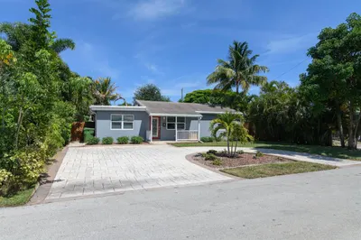 1634 NW 3rd Avenue 1