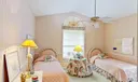 91 Fairview W Photo