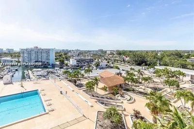 13499 Biscayne Blvd #912 1