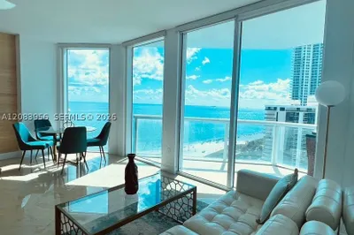 6515 Collins Ave #1707 1