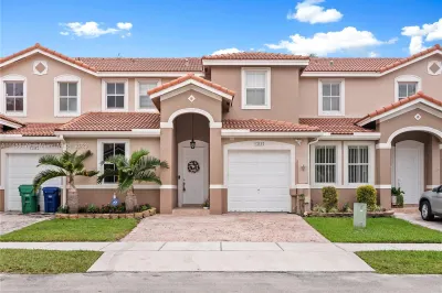 13814 SW 275th Ter 0 1