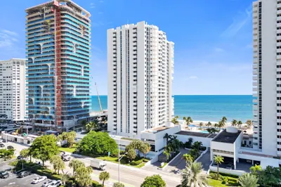 1360 S OCEAN Boulevard #1902 1