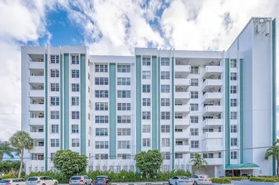 3210 SE 10th Street #7D 1