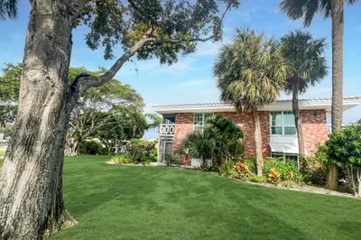 331 Tequesta Drive #216 1