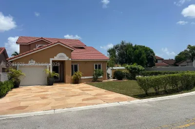 18901 NW 55th Ave 1