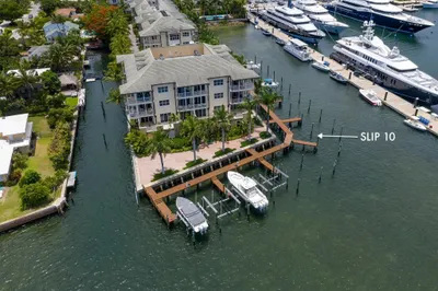 3960 N Flagler Dr #206 1