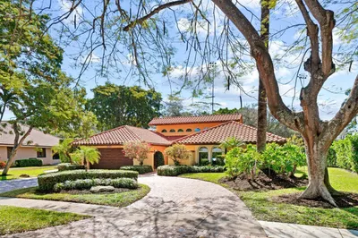 2598 NW 27th Street 1