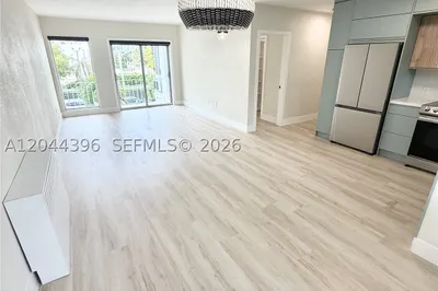 641 Espanola Way #17 1