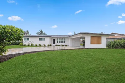 437 NW 13th Dr 1