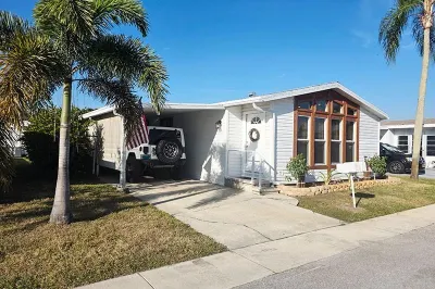 4300 SE Saint Lucie Boulevard #70 1